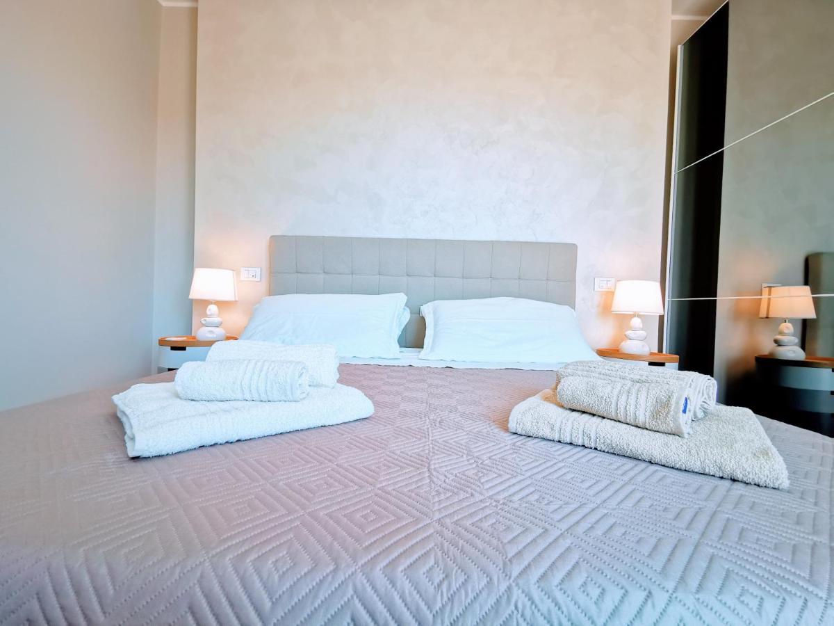 شقة Attico Belvedere Centralissimo Vista Mare تيرمولي المظهر الخارجي الصورة